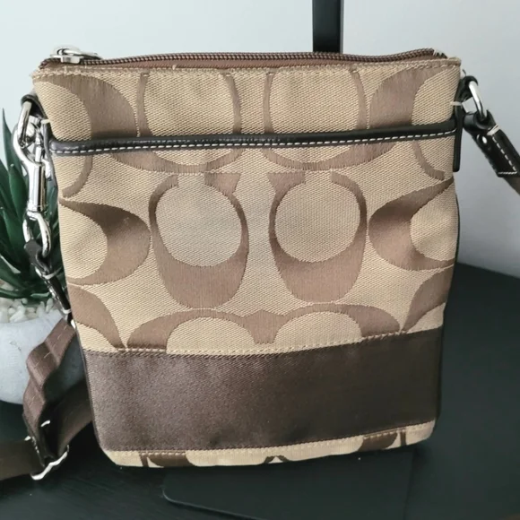 Coach Tan/Brown Crossbody Bag - Picture 6 of 8